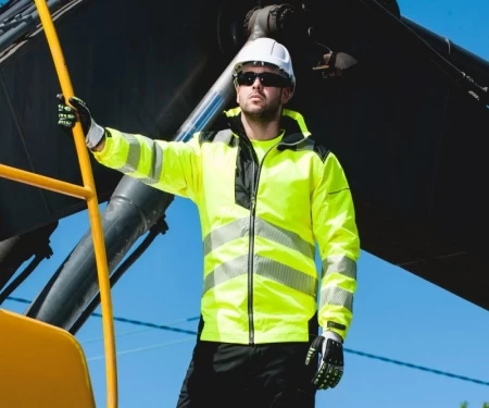 Portwest® Vision PW3 Hi-Vis Waterproof Winter Jacket - T400 - Image 2